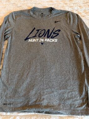 Men's Nike Grey Tee Collar Close-up